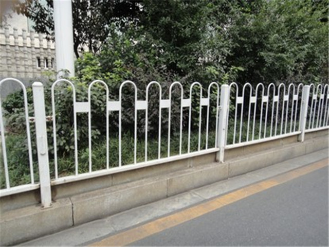 沈陽鋅鋼道路護欄圖片2